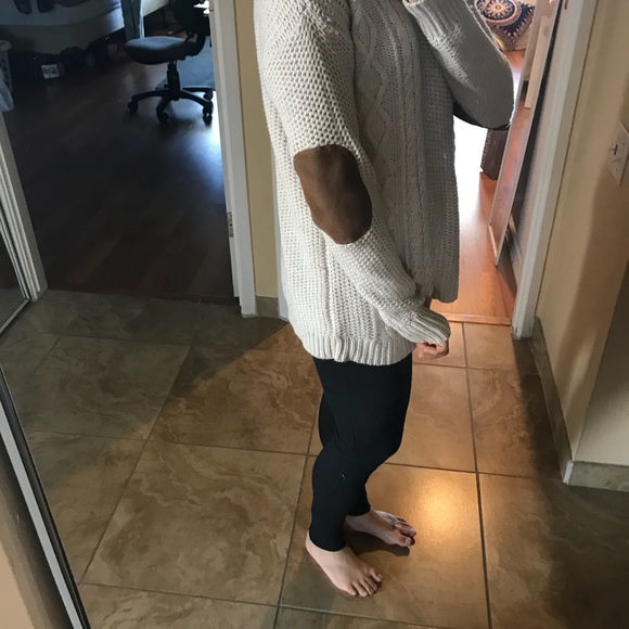 Urban outfitters tan sweater - Picture 4 of 4